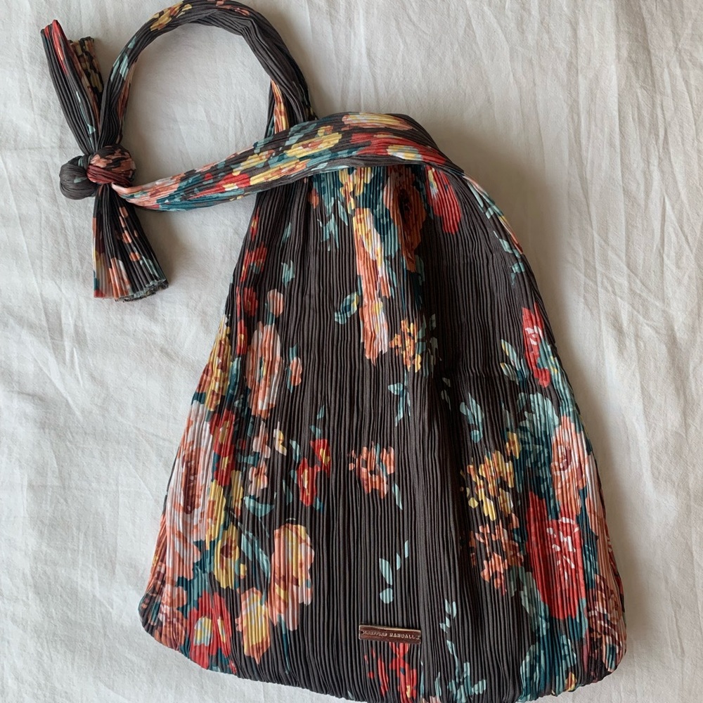 Exquisite Loeffler Randall Pleated Bag